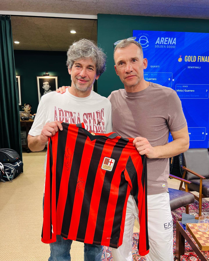 开云-爱游戏-阿尔贝蒂尼与舍甫琴科同框引回忆|ac米兰_新浪娱乐_新浪新闻